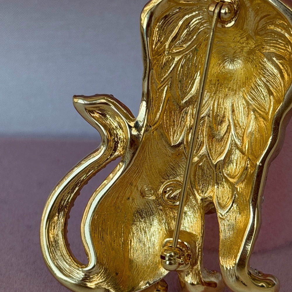 Exceptional SWAROVSKI Crystal Rare Lion Two Tone Gold Silver Pave´ Brooch - Picture 5 of 5